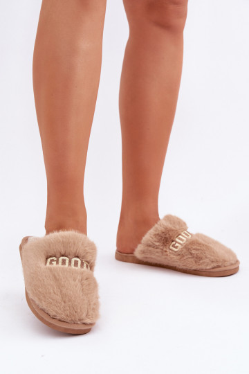 Chinelo feminino com pelúcia I Įjungtapisem na cor marrom Kalelia 2