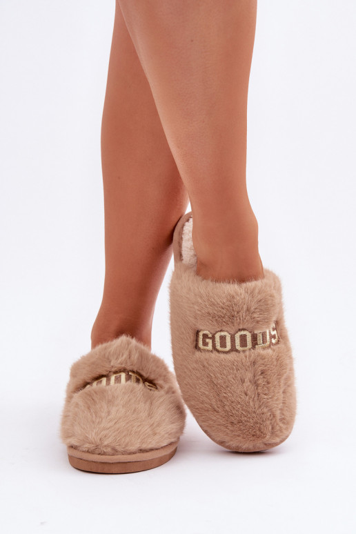 Chinelo feminino com pelúcia I Įjungtapisem na cor marrom Kalelia