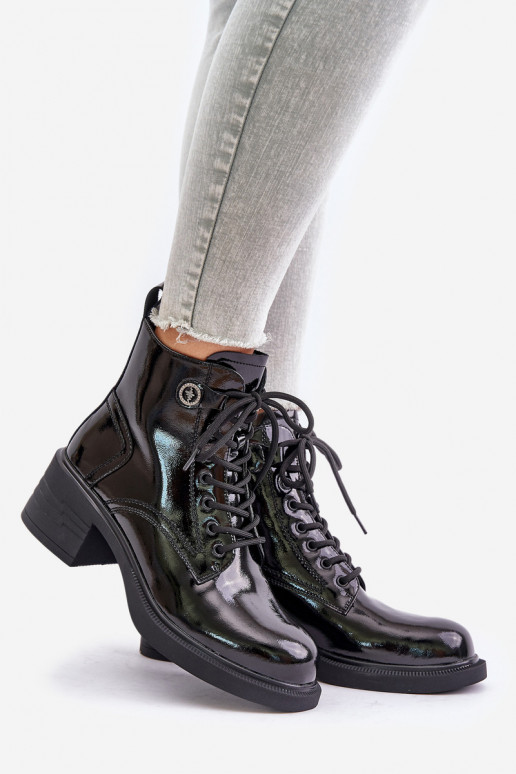 Botins de couro envernizados... Botins de couro envernizados...