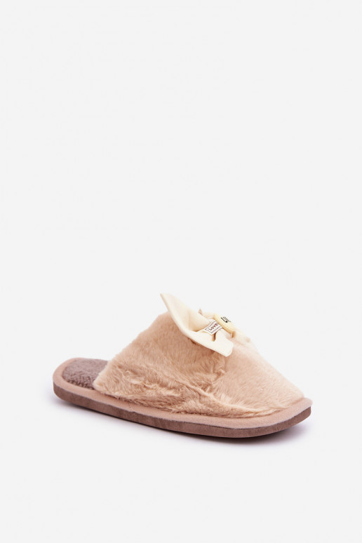 Chinelo feminino com pelinho I Lankas na cor areia Olfedi