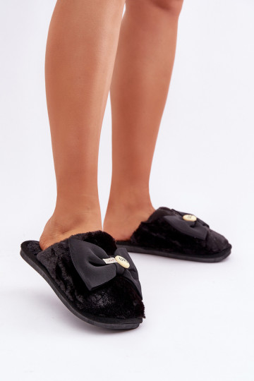 Chinelo feminino com pelinho I Lankas na cor preta Olfedi