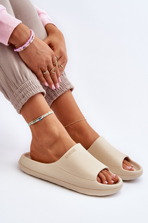 Chinelos femininos Big Star NN274A040 bege  Chinelos femininos Big Star NN274A040 bege