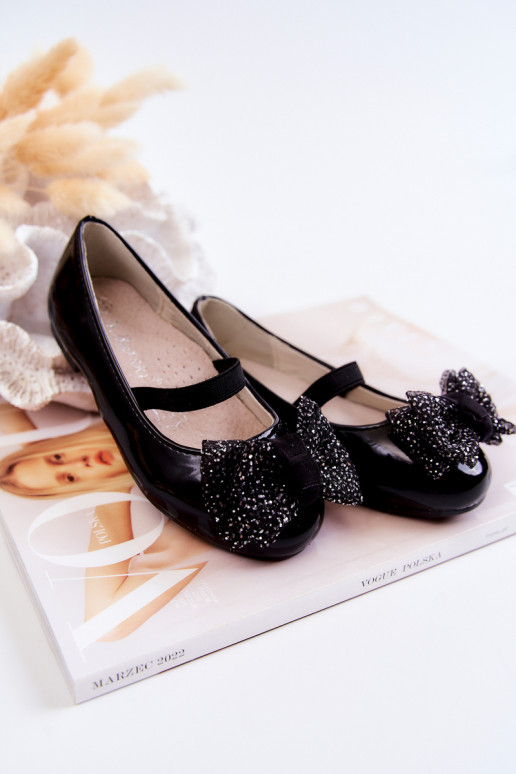 Sapatos com Laços na Cor Preta Zolly Sapatos com Laços na Cor Preta Zolly