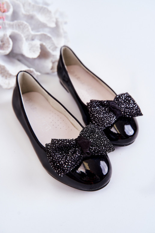 Sapatos com Laços na Cor Preta Zolly Sapatos com Laços na Cor Preta Zolly