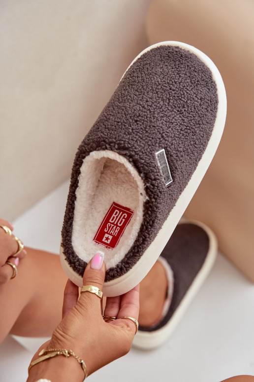 Chinelos aquecidos com sola grossa... Chinelos aquecidos com sola grossa...