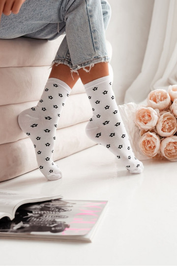 Meias Feminino EM Drobne com motivos floraisuszki cor branca