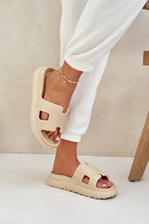 Chinelos leves Chinelos Com recortes bege Neladith