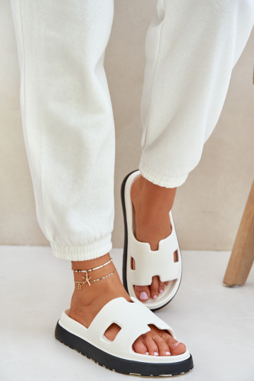 Chinelos leves Chinelos Com recortes cor branca Neladith