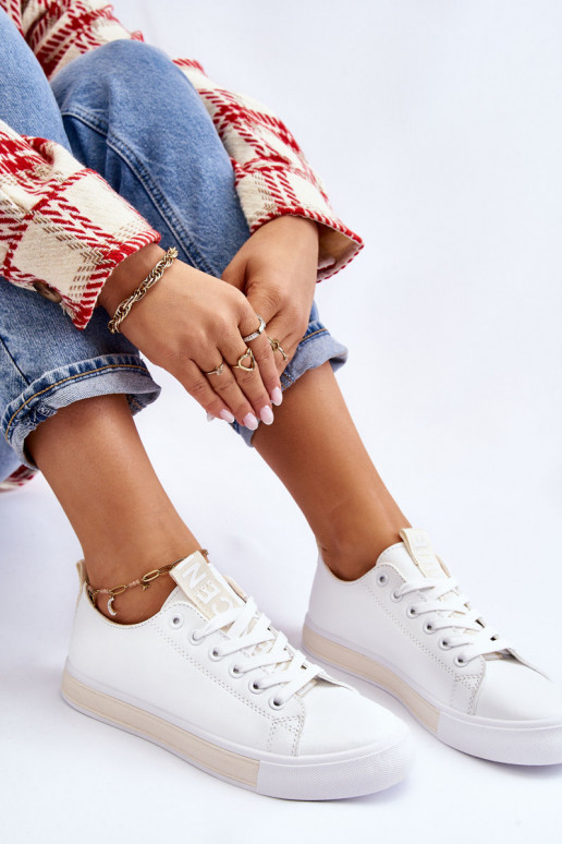 Tênis modelo clássico Branco-bege Ville Tênis modelo clássico Branco-bege Ville