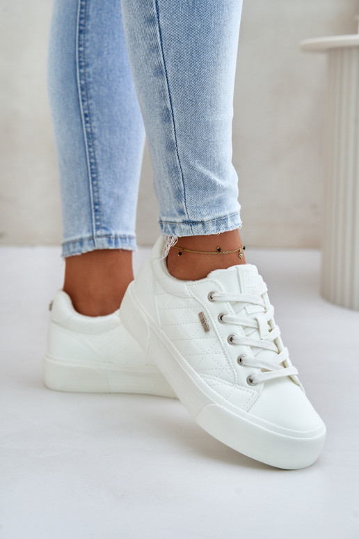 Calçados casuais com plataforma...