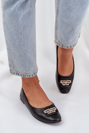 Bailarinas Em sola plana com enfeites cor preta Ainoria