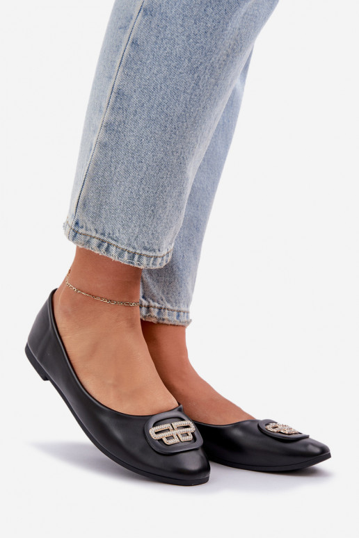 Bailarinas Em sola plana com enfeites cor preta Ainoria