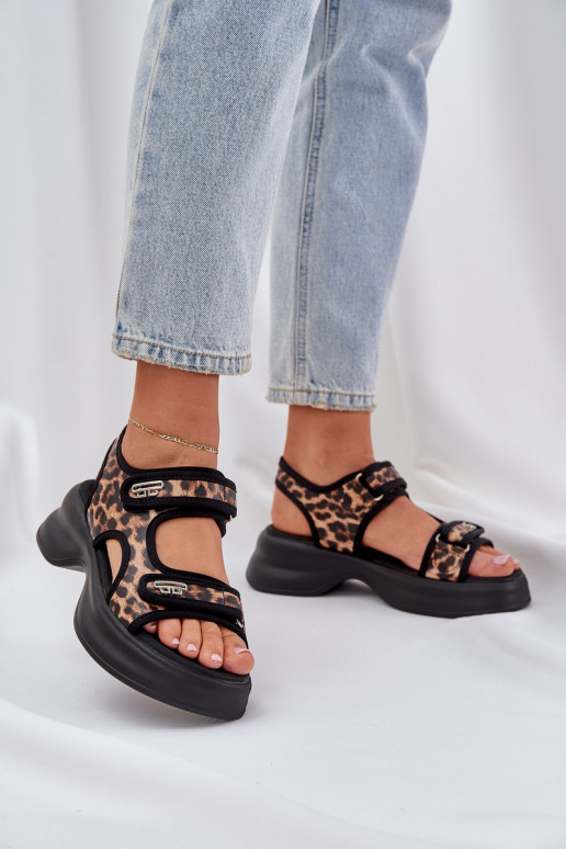 Eko Pele Sandálias leves com uma plataforma com padrões de pele de leopardo cor marrom Deniffia Eko Pele Sandálias leves com uma plataforma com padrões de pele de leopardo cor marrom Deniffia