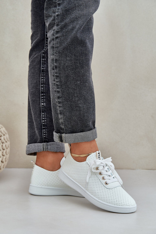 Tênis feminino com cadarço vazado cor de marfim Carinel Tênis feminino com cadarço vazado cor de marfim Carinel