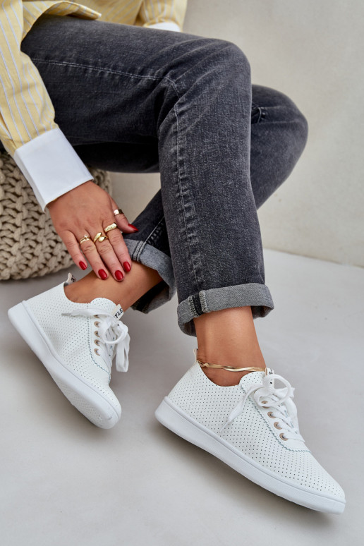 Tênis feminino com cadarço vazado cor de marfim Carinel Tênis feminino com cadarço vazado cor de marfim Carinel