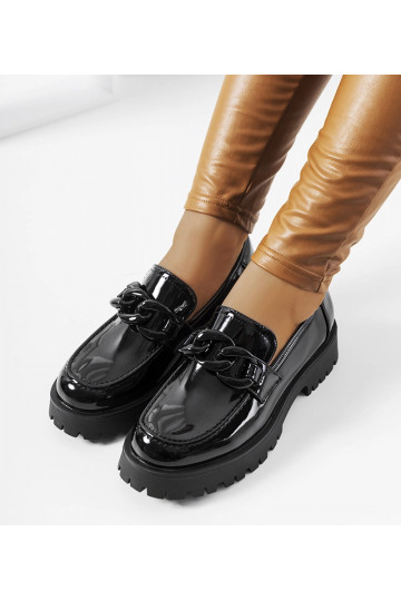 Sapatos pretos de verniz... 2