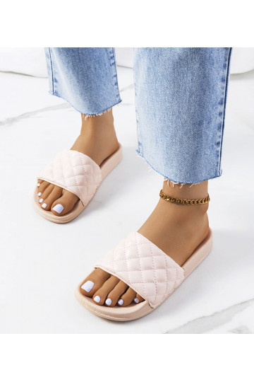 Chinelos acolchoados rosa...