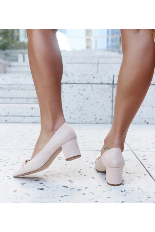 Sapatos bege com salto bloco Makka