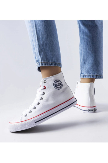 Tênis cano alto branco... 2