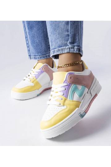 Sapatos rosa e amarelo com...