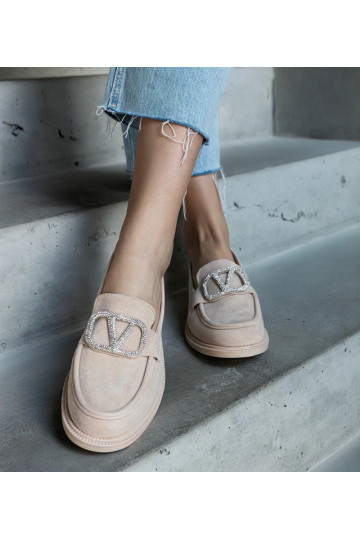 Mocassins bege decorados...