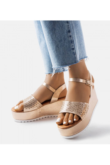 Sandálias plataforma...