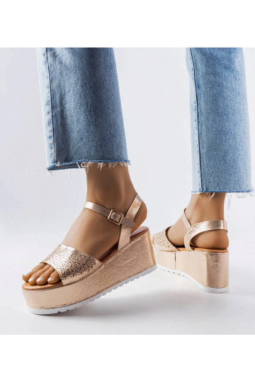 Sandálias plataforma... 2