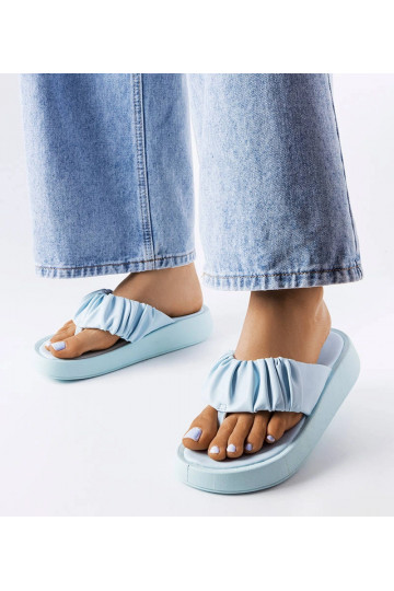 Chinelo azul franzido Filena