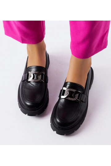 Mocassins elegantes pretos...