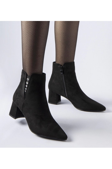 Botins pretos de camurça... 2