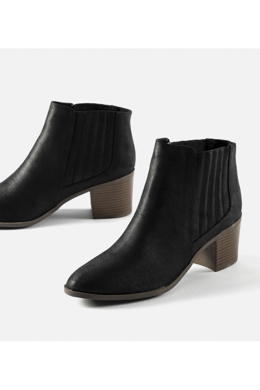 Botas pretas slip-on Pyramid