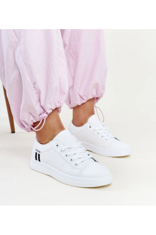 Tênis feminino branco com cadarço,...