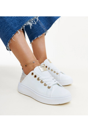 Tênis branco e bege com... 2