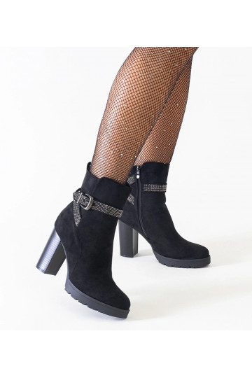 Botins pretos com zircões,...