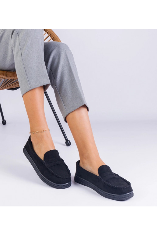 Sapatos femininos pretos de camurça...