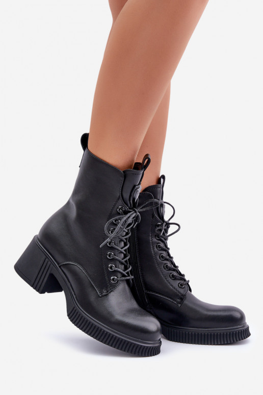 Botas aquecidas feitas de couro... Botas aquecidas feitas de couro...