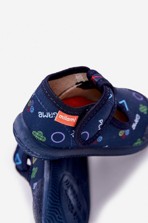 Chinelos Milami Infantil Elastyczne com fixadores adesivos azul escuro Ambette