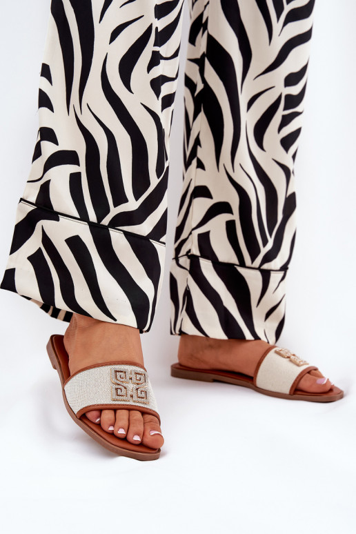 Estilo elegante Chinelos femininos com enfeites com salto largo cor marrom Lovehia