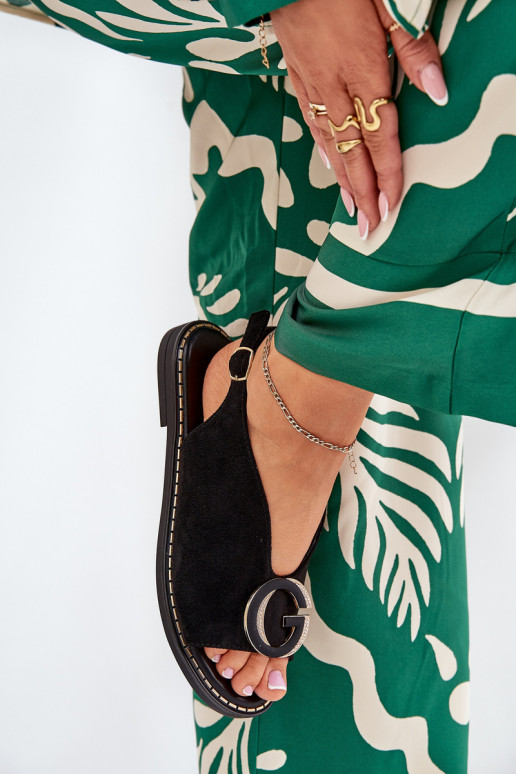 Sandálias rasteiras com enfeites cor preta Haliones