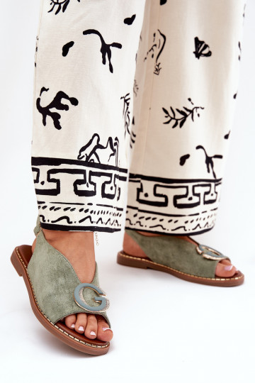 Sandálias rasteiras com enfeites cor verde Haliones 2