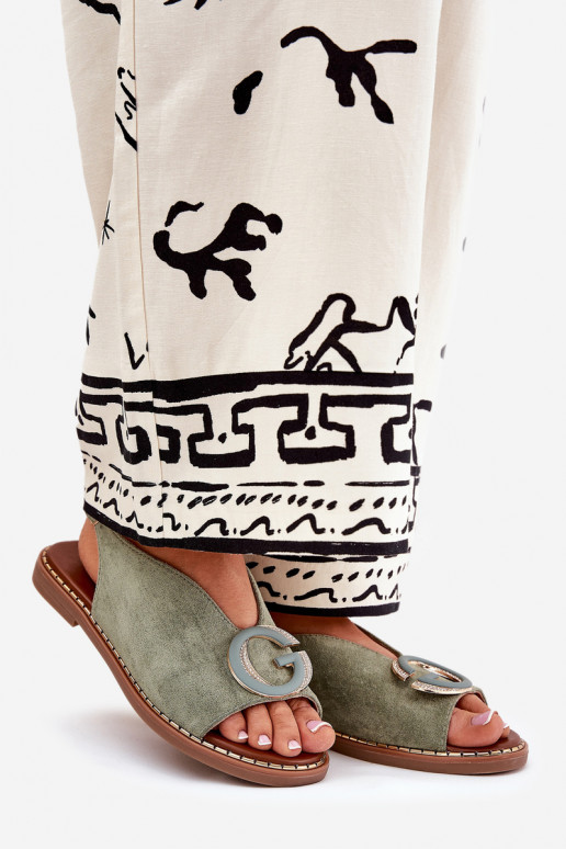 Sandálias rasteiras com enfeites cor verde Haliones