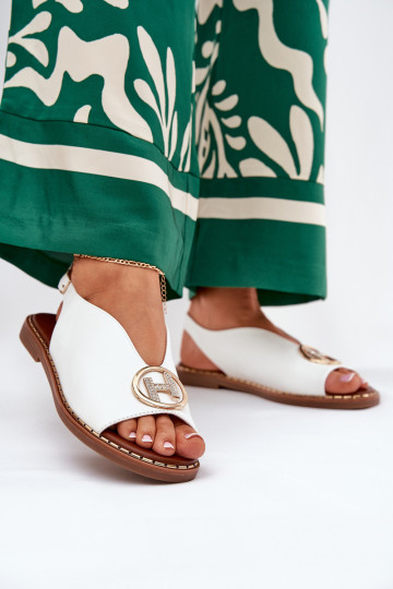 Sandálias Elegantes com ornamentos em branco Iseliria