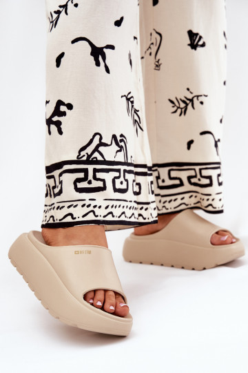 Chinelos leves Chinelos femininos com uma plataforma Big Star RR274A569 bege 2