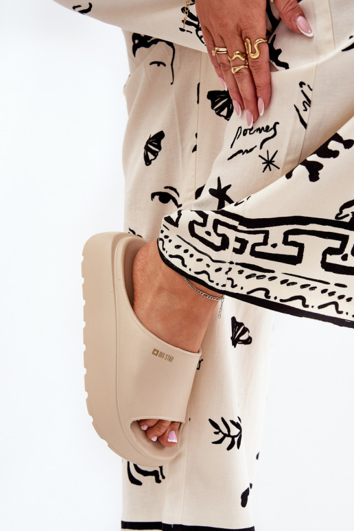 Chinelos leves Chinelos femininos com uma plataforma Big Star RR274A569 bege