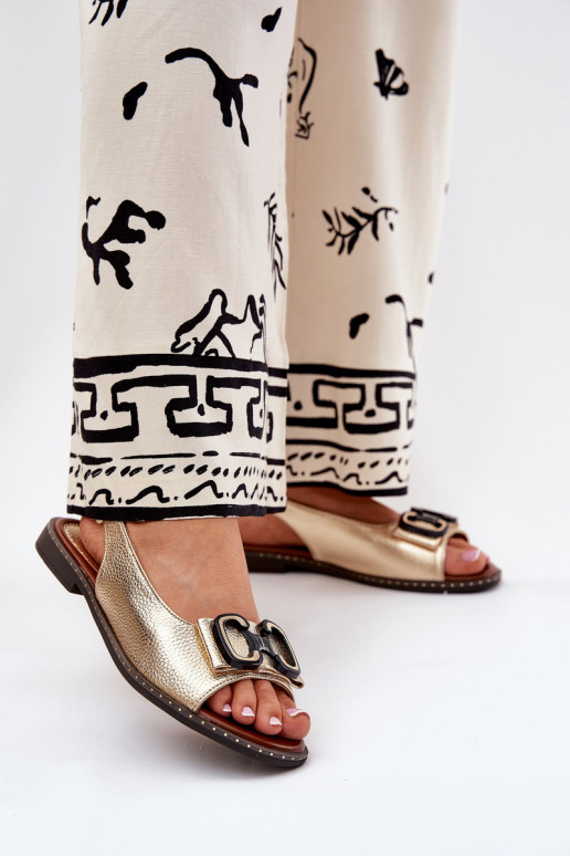 Sandálias rasteiras com enfeites Eko Pele cor dourada Lilria Sandálias rasteiras com enfeites Eko Pele cor dourada Lilria