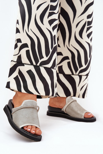 Chinelos femininos Em uma cunha Com fita decorativa cor prata TeriParaes