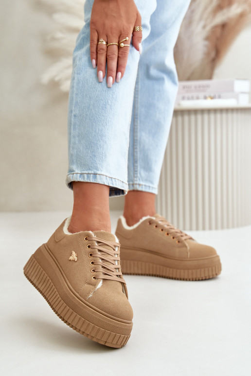 Tênis femininos aquecidos com solas... Tênis femininos aquecidos com solas...