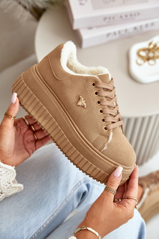 Tênis femininos aquecidos com solas... Tênis femininos aquecidos com solas...