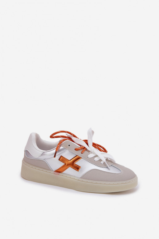 Baixo tênis Feminino cor prata Zelevelis