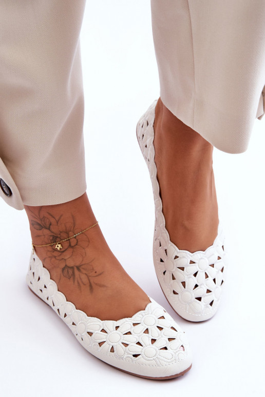 Sapatos brilhantes com aberturas cor branca Visionary